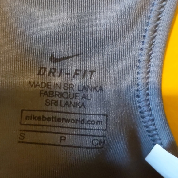 Nike sports bra - Picture 5 of 6